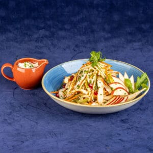 SALATĂ DE CRUDITĂȚI CU PIEPT DE PUI (300gr)