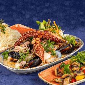 PLATOU CALD DIN PEȘTE ȘI FRUCTE DE MARE  - 3 PERSOANE - (600/200/200gr)